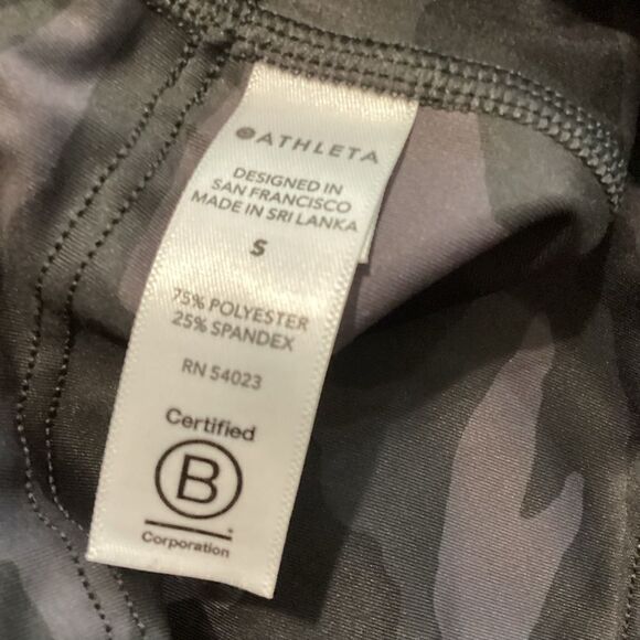 ATHLETA Ultimate 7/8 Tight Legging Camo Black Gray Size Small #531773 - Picture 10 of 14
